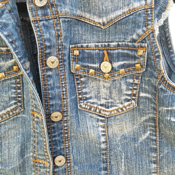 Denim Vest 🎁 - Picture 3 of 5